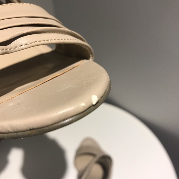 Cream heels - Picture 6 of 6